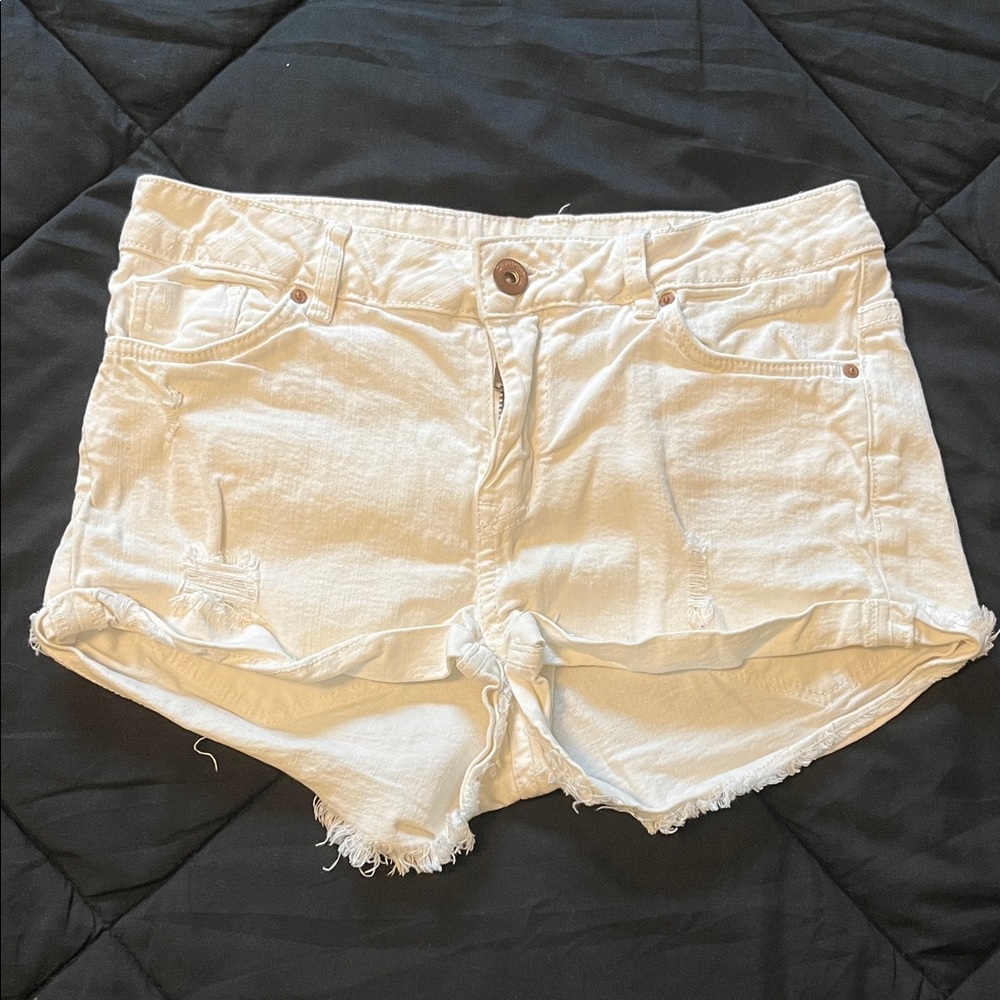H&M Off-White Jean Shorts